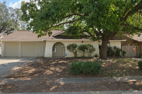 12426 Magnifico St, San Antonio, TX, 78233-5955 | Card Image