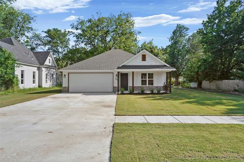 308 2nd St, Pryor, OK, 74361-3621 | Card Image
