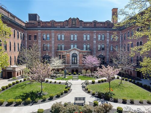 apt-312-300 Alexander St, Rochester, NY, 14607-1955 | Card Image