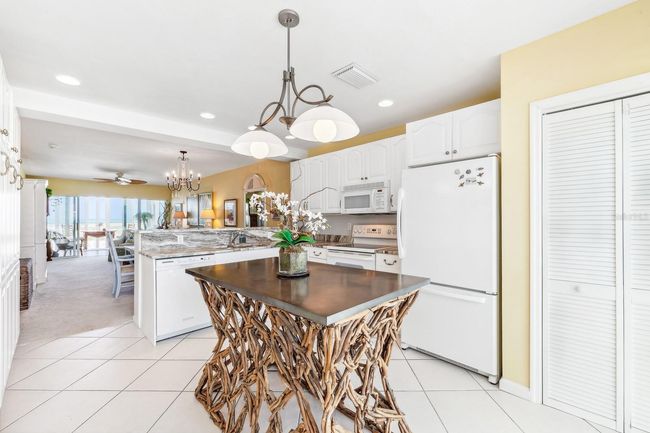 23A - 5000 Gasparilla Rd, Condo with 2 bedrooms, 2 bathrooms and null parking in Boca Grande FL | Image 5