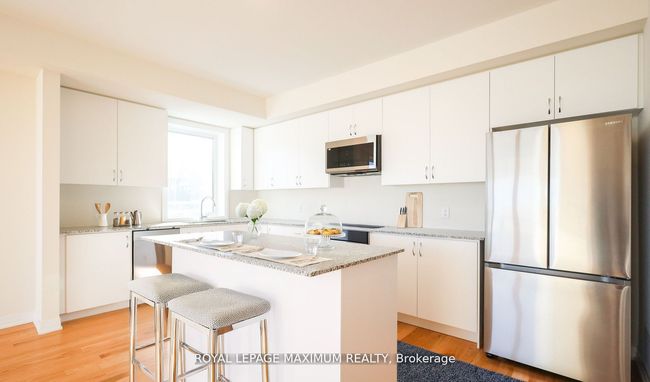 1 - 11 Baynes Way, Condo with 4 bedrooms, 3 bathrooms and null parking in Bradford West Gwillimbury ON | Image 9