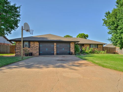 617 Hoehner Ave, Okarche, OK, 73762-8846 | Card Image