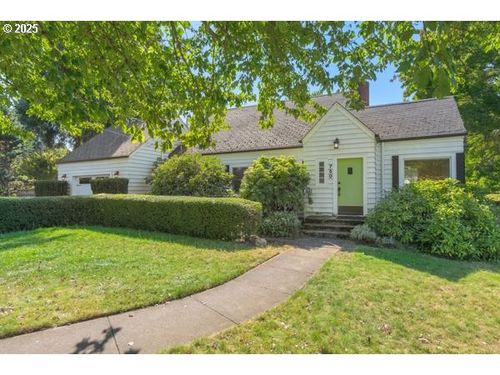 750 Chestnut Dr, Eugene, OR, 97404-3112 | Card Image