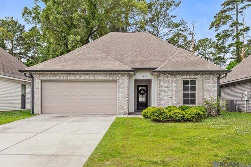 13870 Colt Dr, Denham Springs, LA, 70726-7358 | Card Image
