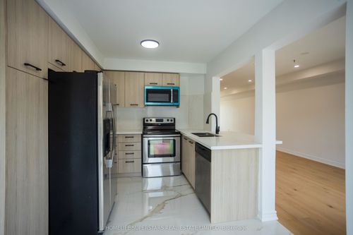 6 Smales Dr, Ajax, ON, L1Z1G5 | Card Image