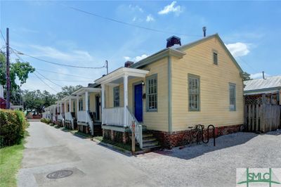 535 E Macon Street, Condo with 2 bedrooms, 1 bathrooms and null parking in Savannah GA | Image 3