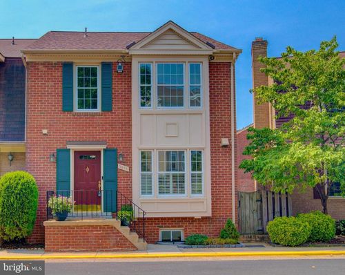 3025 Meeting St, FALLS CHURCH, VA, 22044-2907 | Card Image