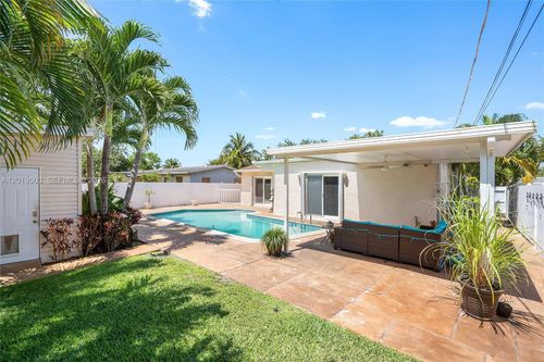 3021 N 72nd Way, Hollywood, FL, 33024-2769 | Card Image