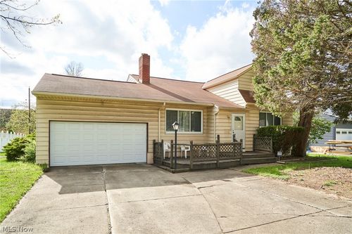 7322 Markal Drive, Middleburg Heights, OH, 44130 | Card Image