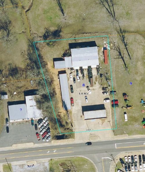 558 W Madison St, Houston, MS, 38851-2005 | Card Image