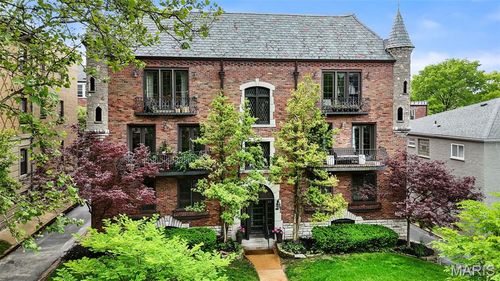 apt-1w-7520 Buckingham Dr, Clayton, MO, 63105-2850 | Card Image