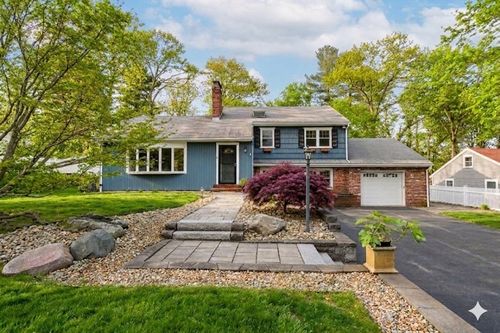 25 Lakeview Ave, Holbrook, MA, 02343-1021 | Card Image