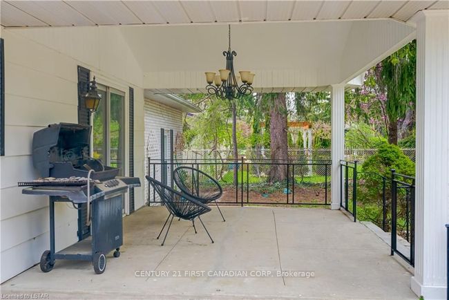 28 Redford Rd, House other with 4 bedrooms, 2 bathrooms and 6 parking in London ON | Image 35
