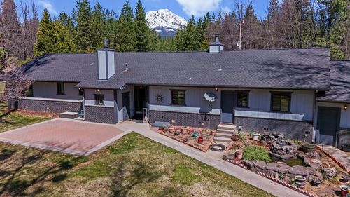 824 Quail Ct, McCloud, CA, 96057-8029 | Card Image