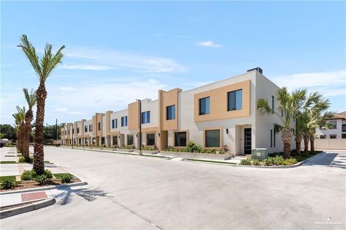 225 Canary Ave, McAllen, TX, 78504-6875 | Card Image