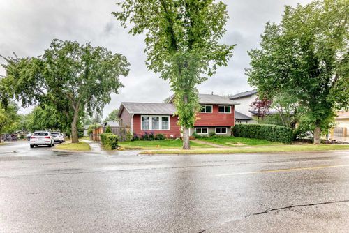 14672 Deer Ridge Dr Se, Calgary, AB, T2J5Y4 | Card Image