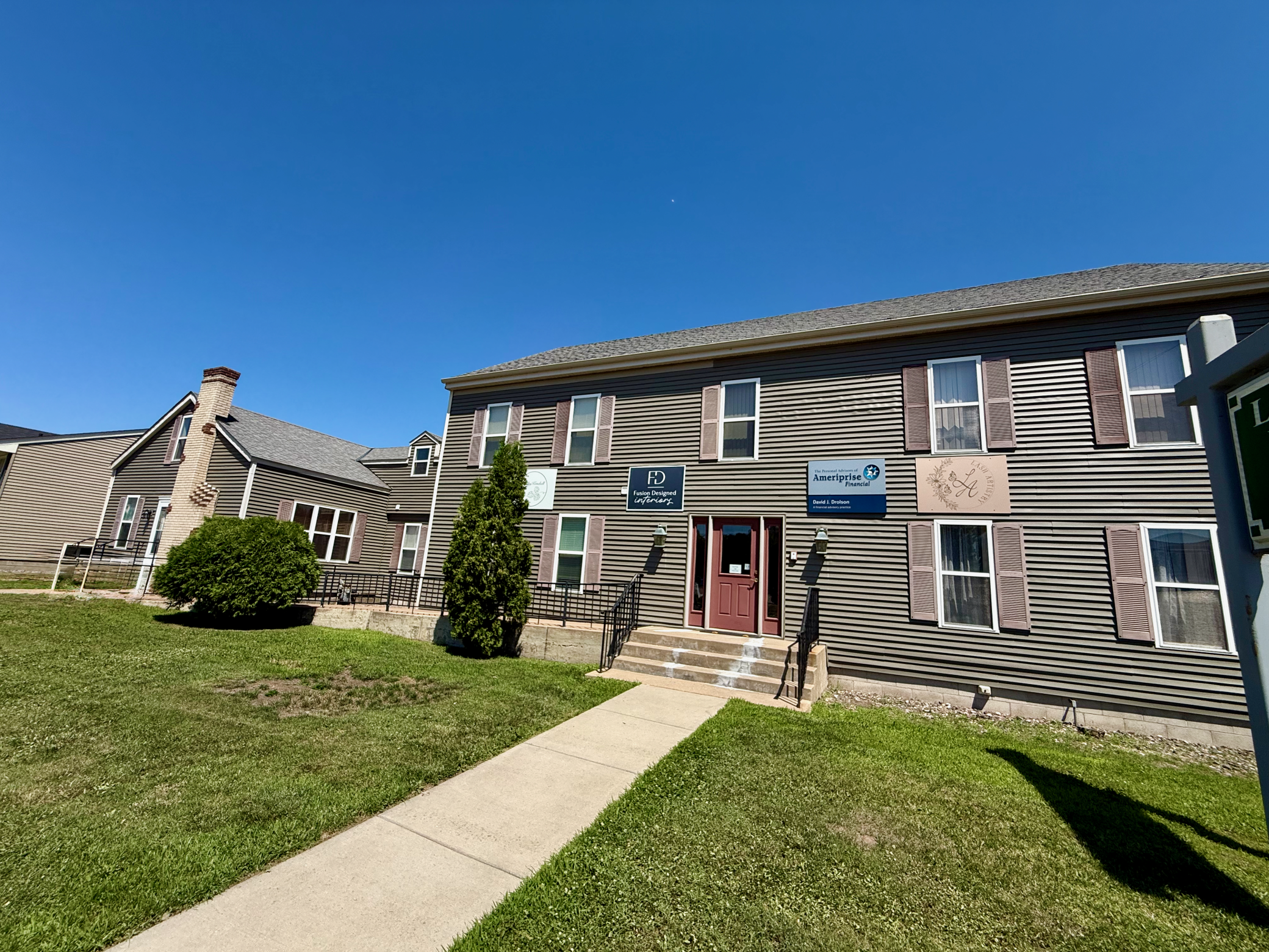 Commercial Lease in Forest Lake 5
