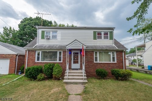 51 Rosengren Ave, Totowa, NJ, 07512-2050 | Card Image