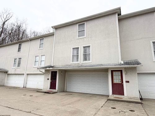 38 Cliffside Dr, Morgantown, WV, 26501-2482 | Card Image