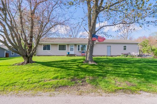 306 E Dooley St, Downs, IL, 61736-9494 | Card Image