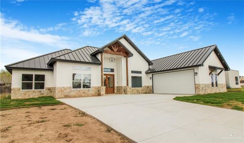 1124 Bella Vista Ave, Weslaco, TX, 78596-8586 | Card Image