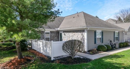 8181 Cyrus Ln, Sagamore Hills, OH, 44067-3235 | Card Image