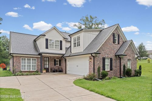 7313 Vaiden Rd, Hernando, MS, 38632-9176 | Card Image