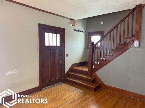 506 E Temple St, Lenox, IA, 50851-1316 | Card Image