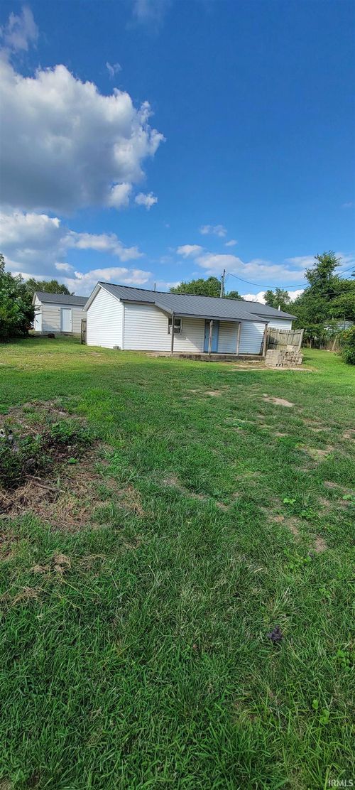 116 S Maryann Dr, Patoka, IN, 47666-9014 | Card Image