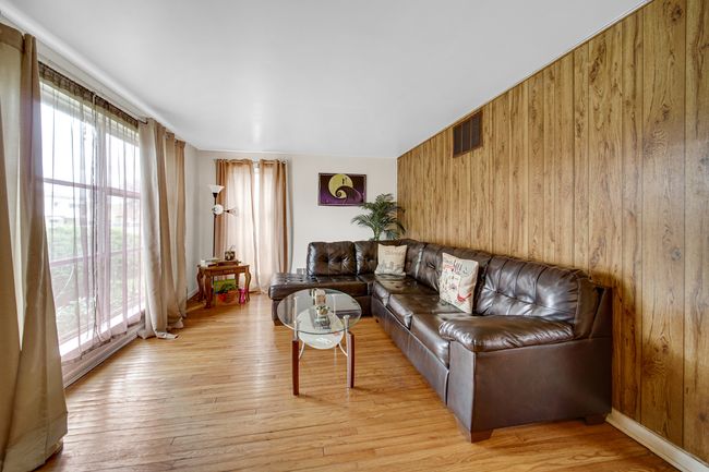 1532 N 39 Th Ave, House other with 5 bedrooms, 1 bathrooms and 2 parking in Stone Park IL | Image 14