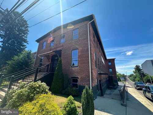 apt-2b-820 W Market St, PERKASIE, PA, 18944-1105 | Card Image
