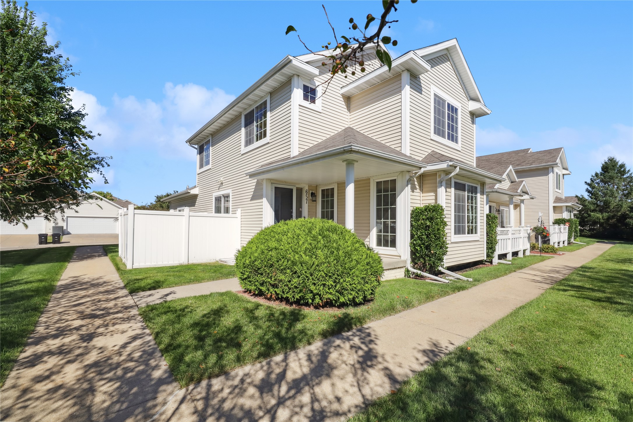 Williams Ct, Waukee, IA 50263