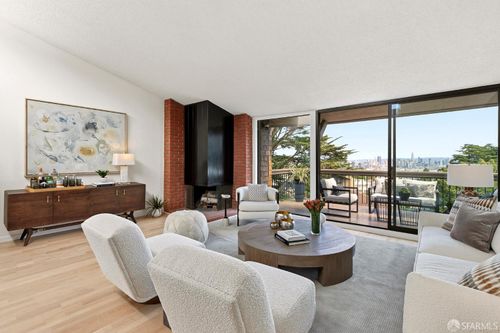 1 Topaz Way, San Francisco, CA, 94131-2533 | Card Image