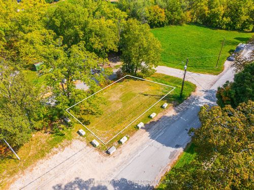 21 Bridge St W, Port Robinson, ON, L0S1K0 | Card Image