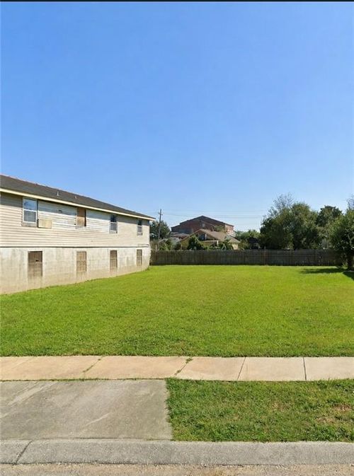 1409 Tricou St, New Orleans, LA, 70117-1335 | Card Image