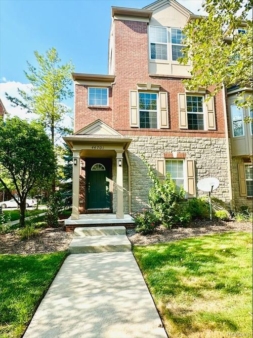 44701 Ellery Ln, Novi, MI, 48377-2562 | Card Image
