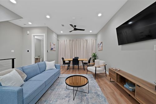 102-2813 Weisenberger St, Fort Worth, TX, 76107-1935 | Card Image