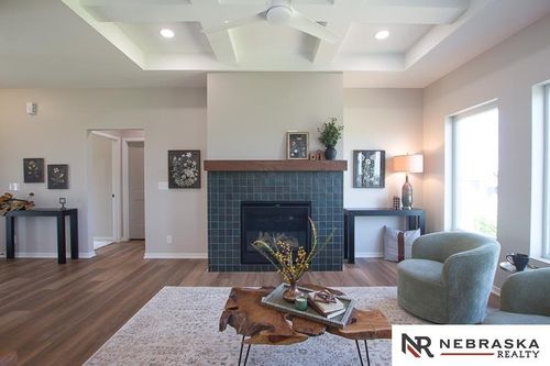 9400 Dalton Dr, Lincoln, NE, 68516-5688 | Card Image