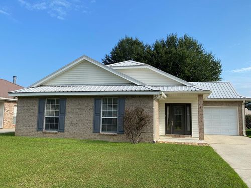 121 Teddy Ln, Picayune, MS, 39466-2193 | Card Image