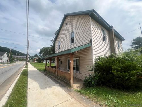 513 Jackson St, Garrett, PA, 15542-8221 | Card Image