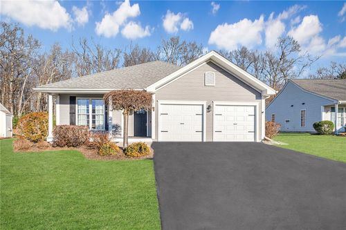 23 Cambridge Cir, Smithfield, RI, 02917-2564 | Card Image