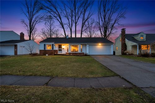 337 University Ave, Elyria, OH, 44035-7153 | Card Image