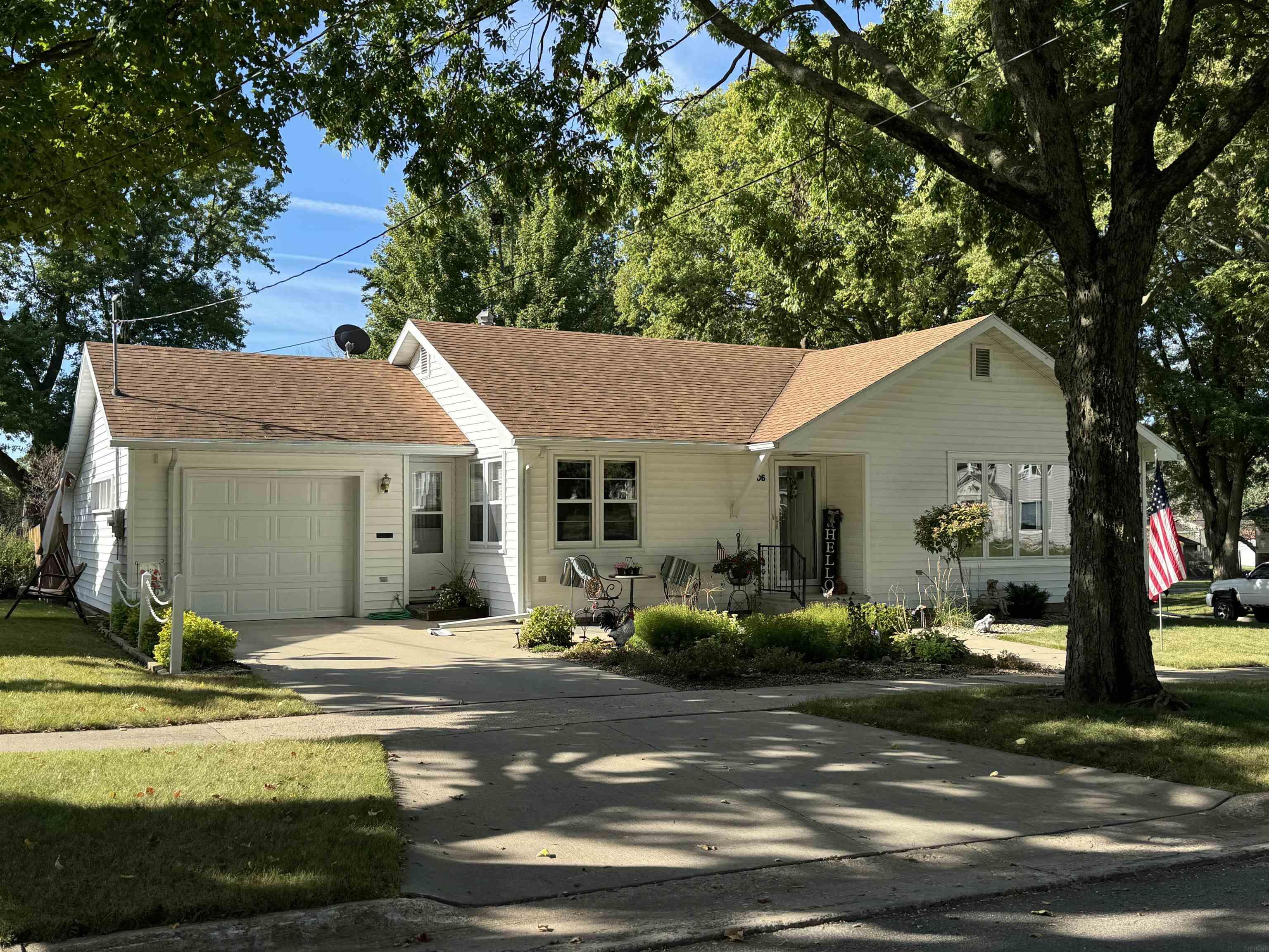 2nd St, Charles City, IA 50616