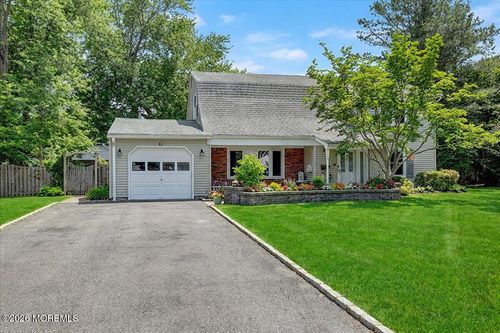 20 Hutchinson Drive, Port Monmouth, NJ, 07758 | Card Image