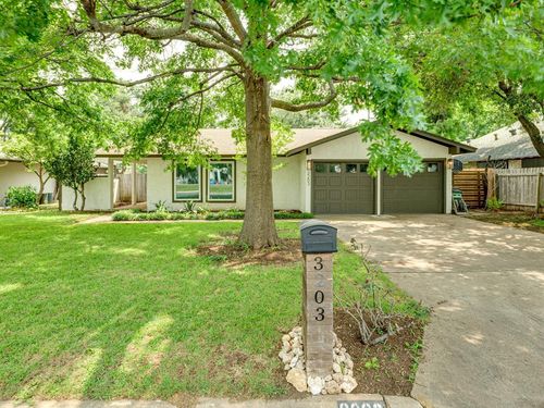 3203 Foster Ln, Austin, TX, 78757-1015 | Card Image