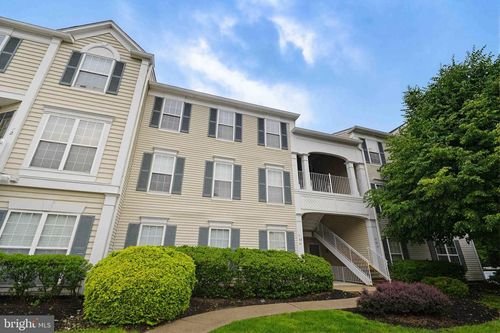 68 Foxglove Dr, Delran, NJ, 08075-2864 | Card Image