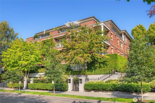 apt-9-726 Boylston Ave E, Seattle, WA, 98102-7607 | Card Image
