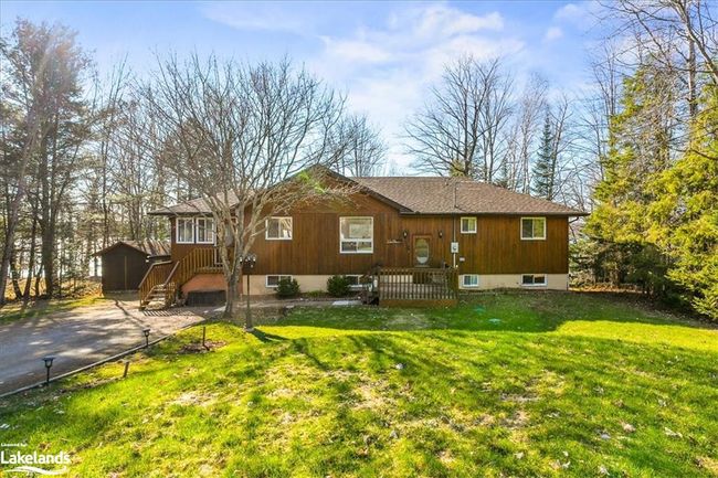 1083 Steeplechase Dr, House other with 3 bedrooms, 2 bathrooms and 10 parking in Algonquin Highlands ON | Image 4