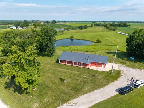 2141 145th St, Fairfield, IA, 52556-8951 | Card Image
