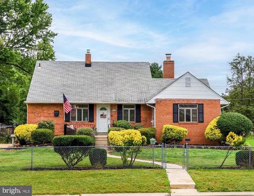 7224 Roosevelt Ave, FALLS CHURCH, VA, 22042-1648 | Card Image